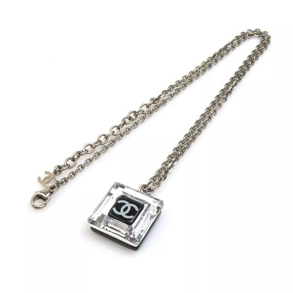Auth CHANEL CC Logo Necklace Silver/Black Metal/Resin - e60149g - Picture 1 of 16
